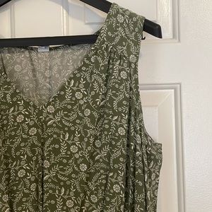 Green Old Navy summer dress